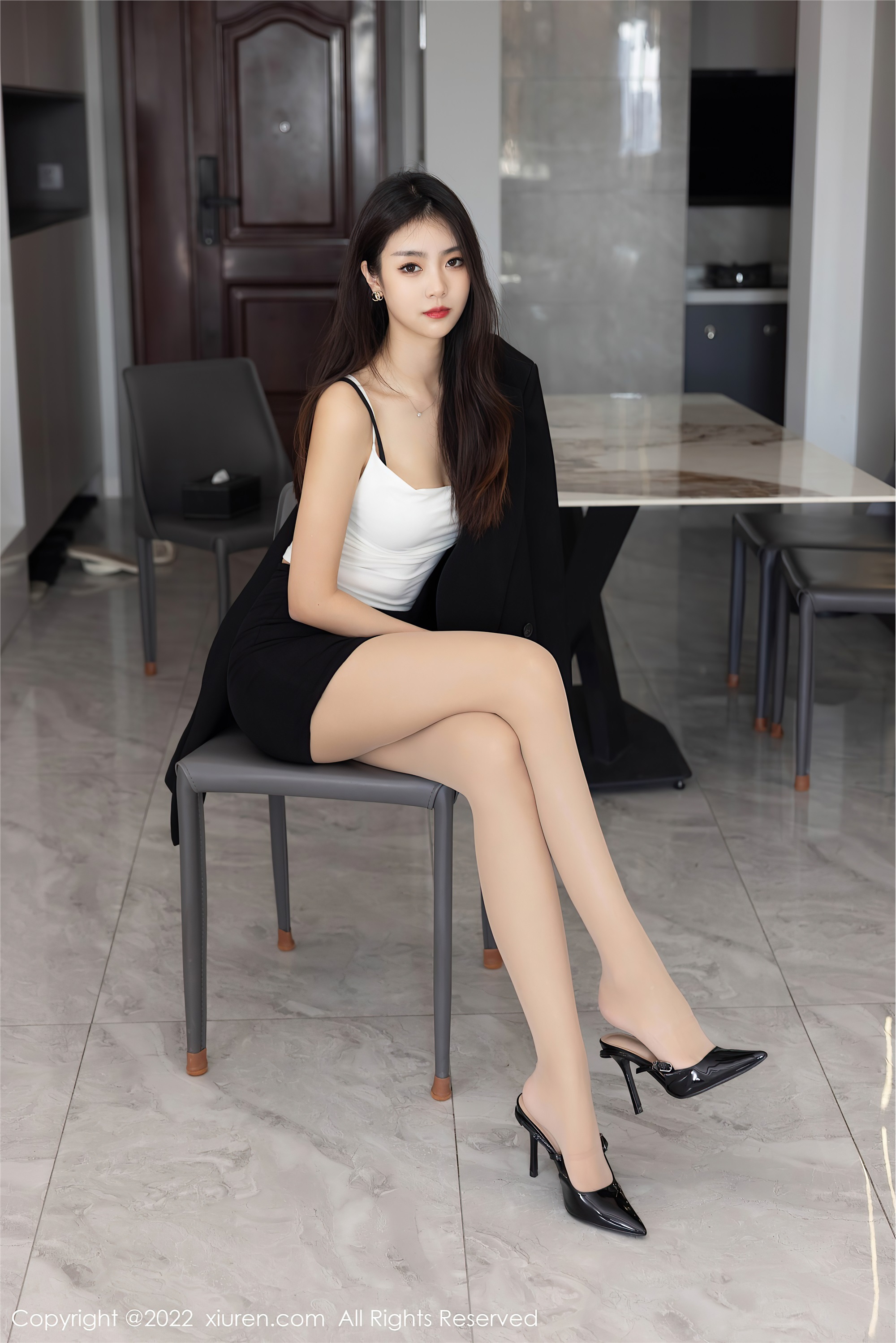 Xiuren秀人网 2022.09.01 NO.5530 可樂Vicky